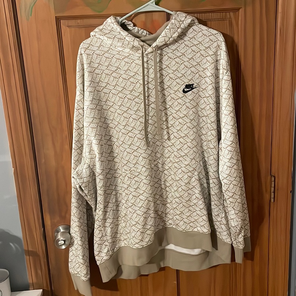 Nike hoodie